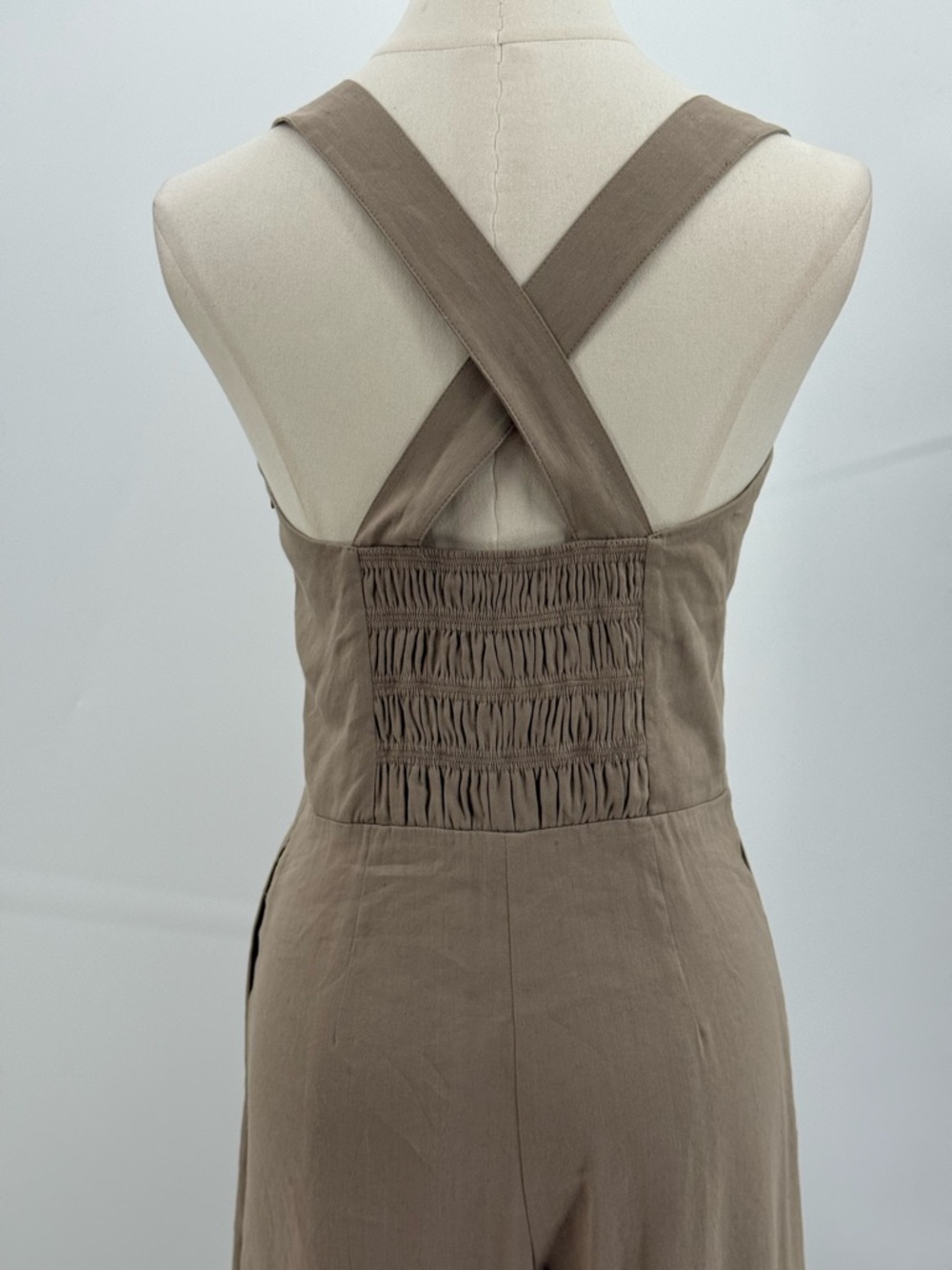 Theory Taupe Wide Leg Jumpsuit Crisscross Back Smocked Bodice Sleeveless Size 6 - Picture 3 of 11